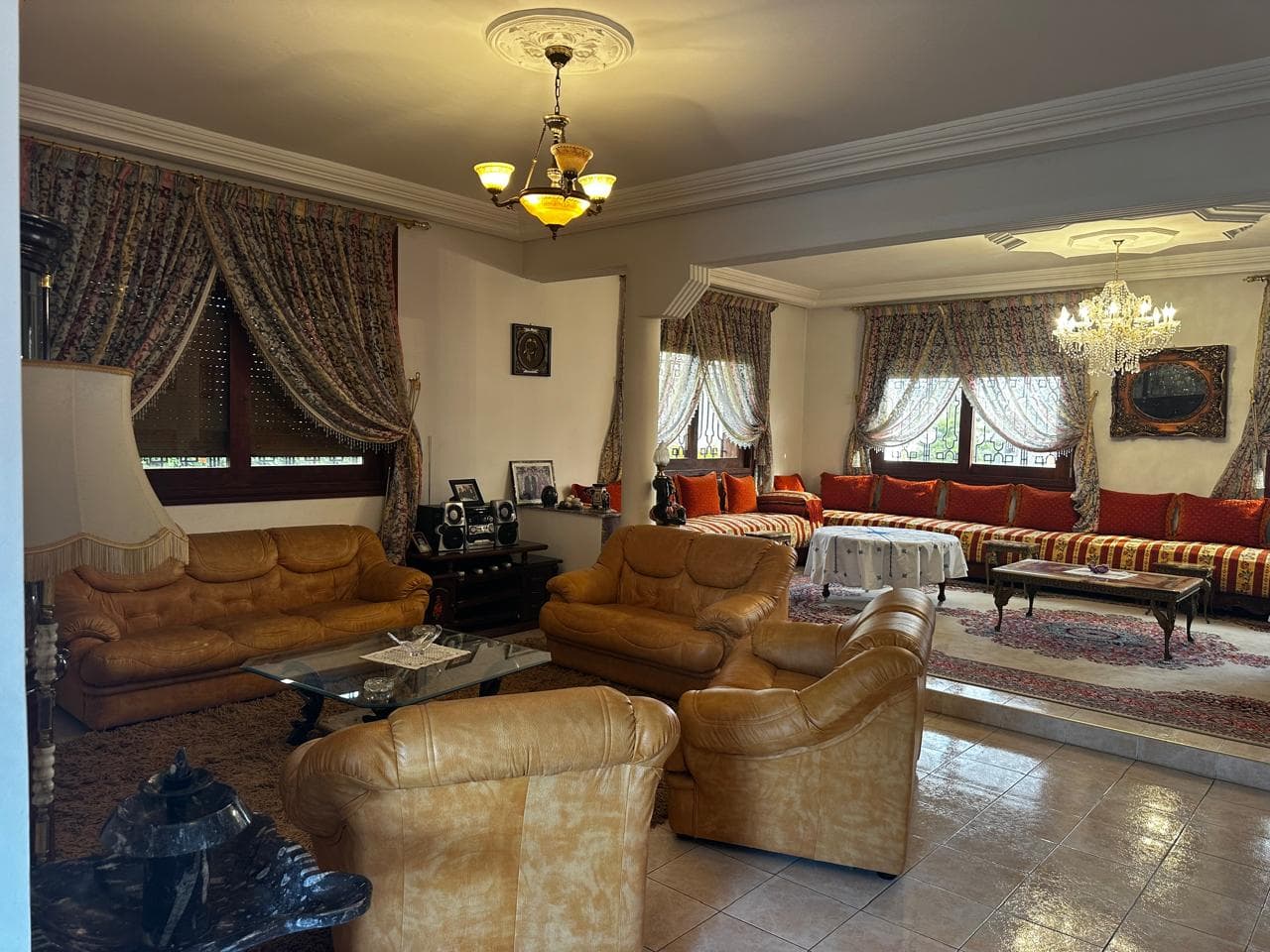  À Vendre : Villa Spacieuse 3 Façades à Bir Rami Ouest – 400m² de Terrain  - 5