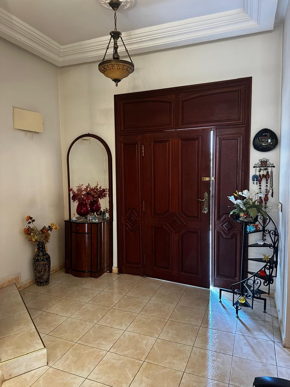  À Vendre : Villa Spacieuse 3 Façades à Bir Rami Ouest – 400m² de Terrain  - 3